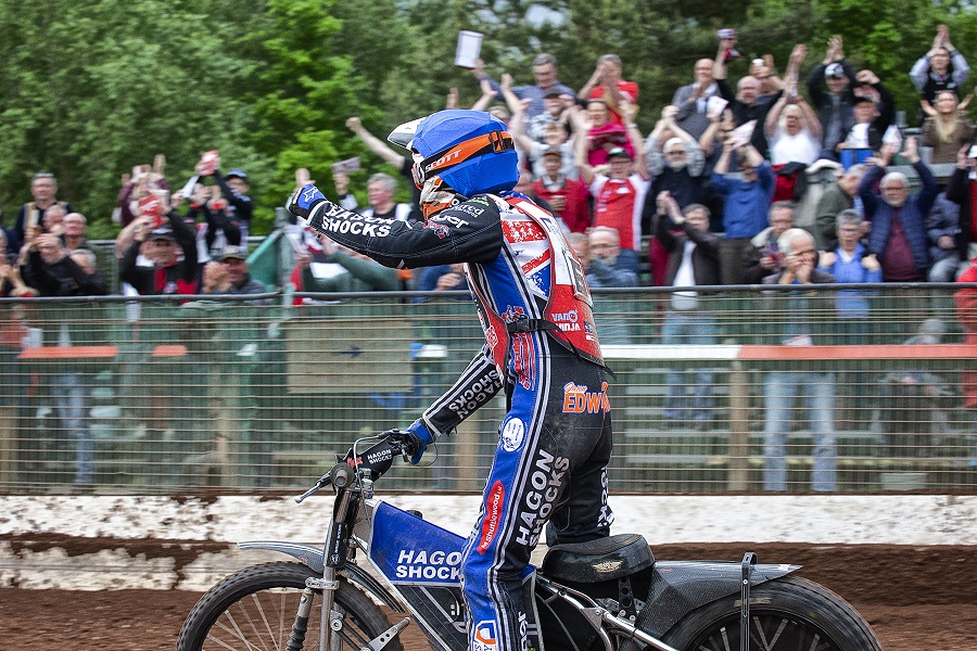 Edwards becomes full Bears asset!